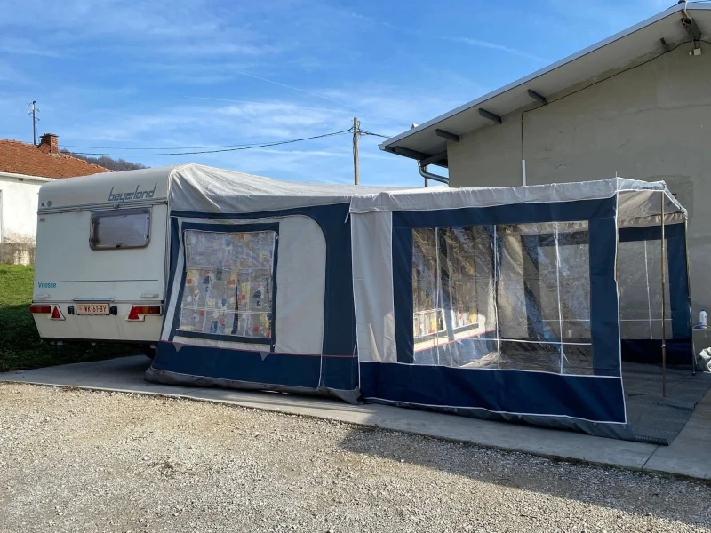 Каравана Beyerland Vitesse, снимка 16 - Каравани и кемпери - 52662919