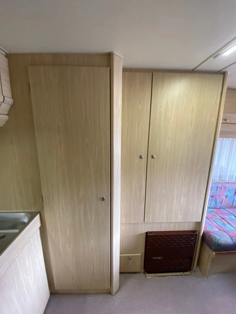 Каравана Beyerland Vitesse, снимка 11 - Каравани и кемпери - 52662919