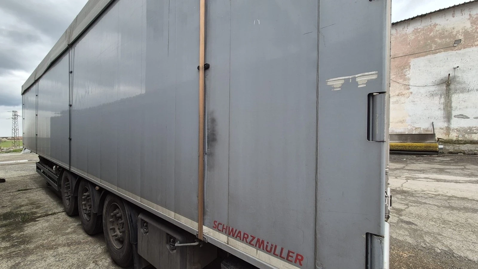 Полуремарке Schwarzmuller, снимка 3 - Ремаркета - 54033382