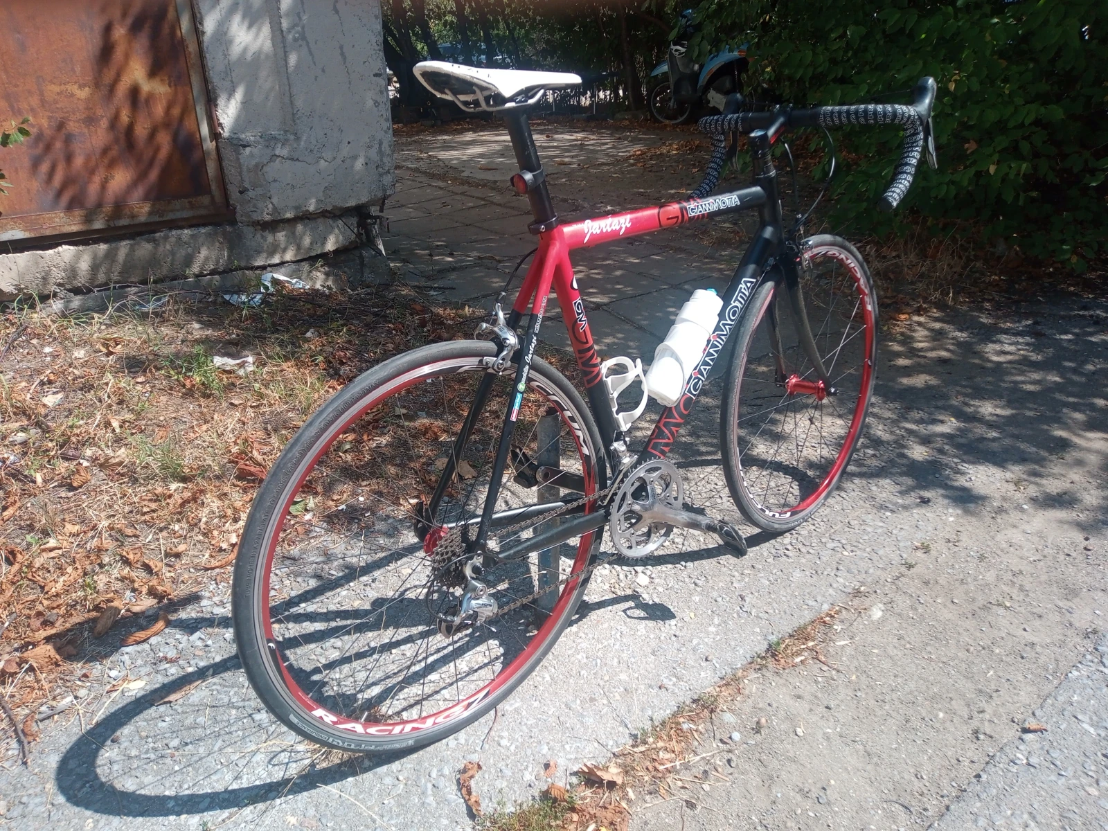  Gianni Motta/  / | Mobile.bg   2