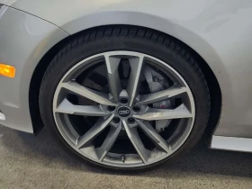 Audi Rs7 PERFORMANCE * 360 КАМЕРА* ДВА ЧИФТА ГУМИ/ДЖАНТИ* , снимка 5