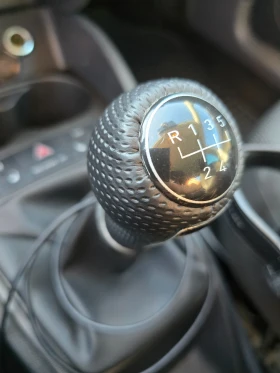 Seat Ibiza 1.6 Бензин/Газ, Подгрев, Би-ксенон, снимка 13