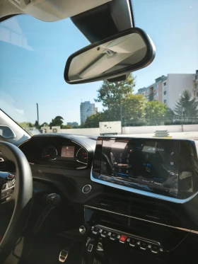 Peugeot 2008  29000 км В Гаранция от СФА България , снимка 5