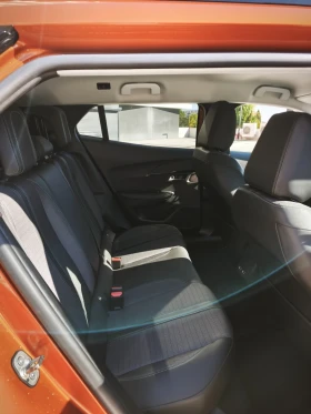 Peugeot 2008  29000 км В Гаранция от СФА България , снимка 11