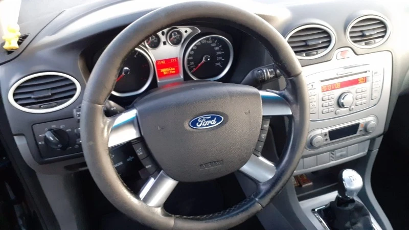 Ford Focus 1.8TDCI, снимка 10 - Автомобили и джипове - 44192721