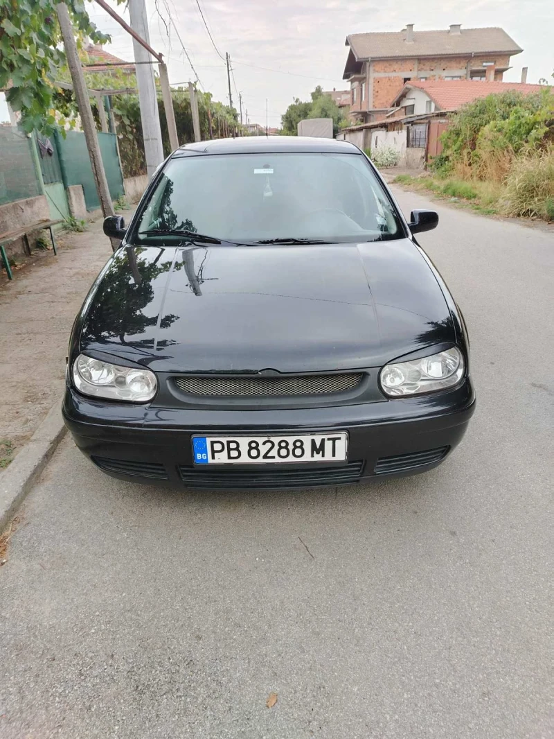 VW Golf, снимка 1 - Автомобили и джипове - 47094049