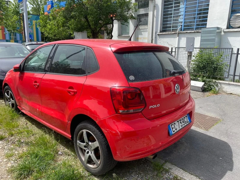 VW Polo, снимка 4 - Автомобили и джипове - 47215202