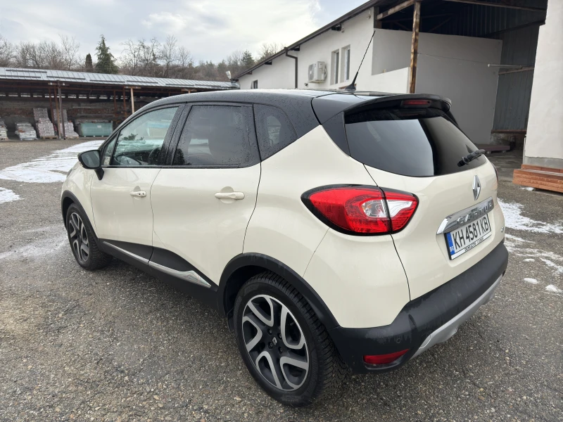 Renault Captur 1.5 dCi, снимка 5 - Автомобили и джипове - 48585024