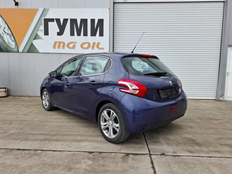 Peugeot 208 1.4HDI NAVI, снимка 3 - Автомобили и джипове - 49350108