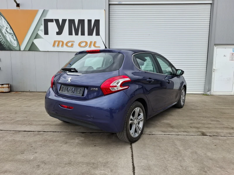 Peugeot 208 1.4HDI NAVI, снимка 4 - Автомобили и джипове - 49350108
