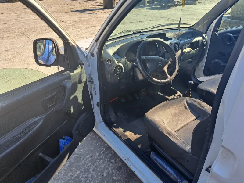 Citroen Berlingo Пикап, снимка 8 - Автомобили и джипове - 52420625
