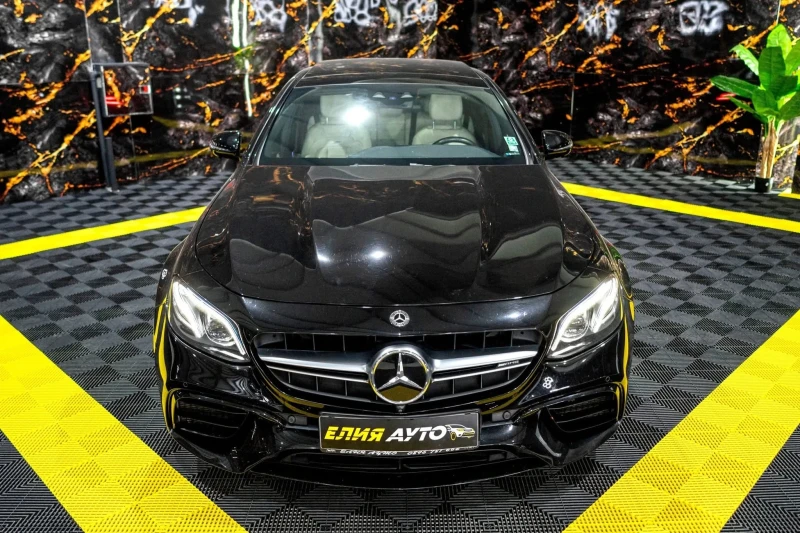 Mercedes-Benz E 63 AMG FULL CARBON BLACK EDITION ПАНОРАМА ЛИЗИНГ 100%, снимка 3 - Автомобили и джипове - 52529704