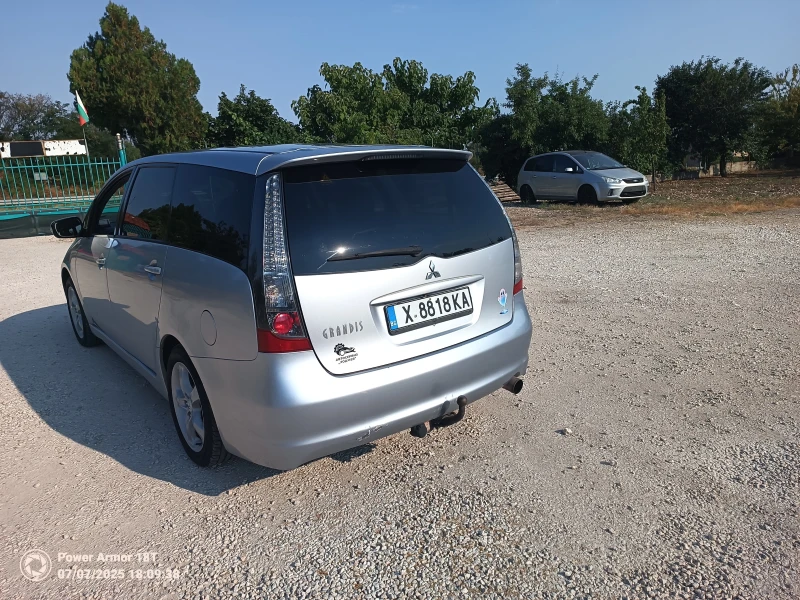 Mitsubishi Grandis, снимка 6 - Автомобили и джипове - 52558293