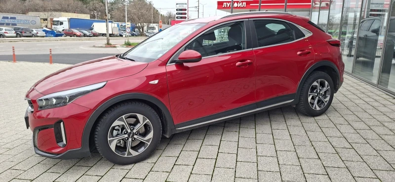 Kia XCeed 1.5 140hp 6MT, снимка 3 - Автомобили и джипове - 52694515