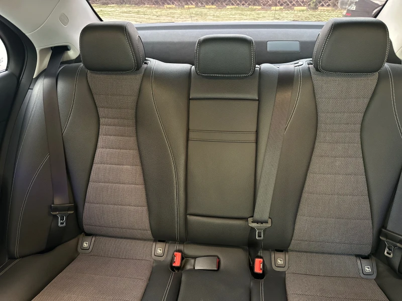 Mercedes-Benz E 220 Digital Ambient 9G, снимка 12 - Автомобили и джипове - 52877212