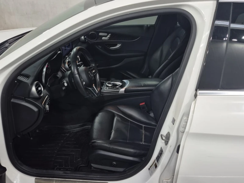 Mercedes-Benz C 300 AMG LINE* CARFAX * ФИНАНСИРАНЕ , снимка 5 - Автомобили и джипове - 53051593