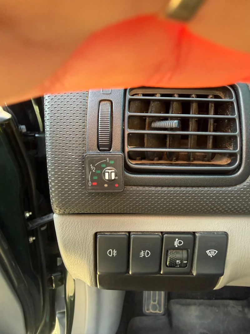 Subaru Forester 2.0i 4x4 газ, снимка 13 - Автомобили и джипове - 53084111