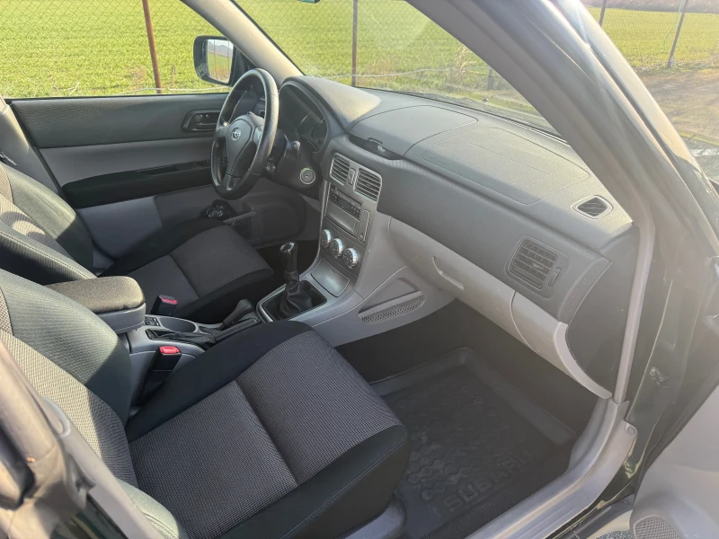 Subaru Forester 2.0i 4x4 газ, снимка 10 - Автомобили и джипове - 53084111