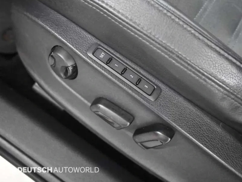 VW Passat 2.0 TDI, снимка 16 - Автомобили и джипове - 54298613