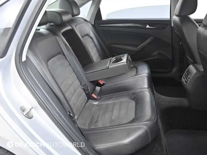 VW Passat 2.0 TDI, снимка 12 - Автомобили и джипове - 54298613