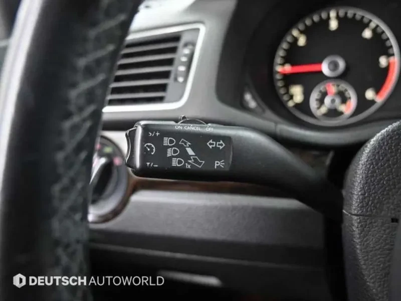 VW Passat 2.0 TDI, снимка 17 - Автомобили и джипове - 54298613