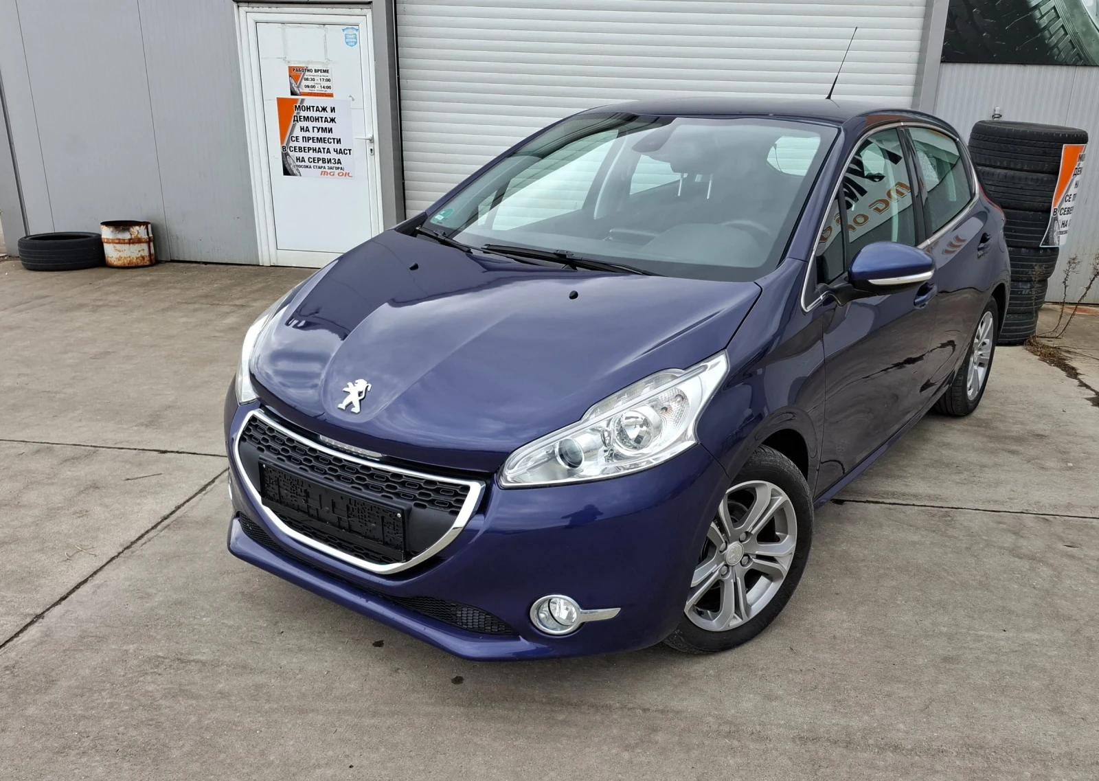 Peugeot 208 1.4HDI NAVI, снимка 1
