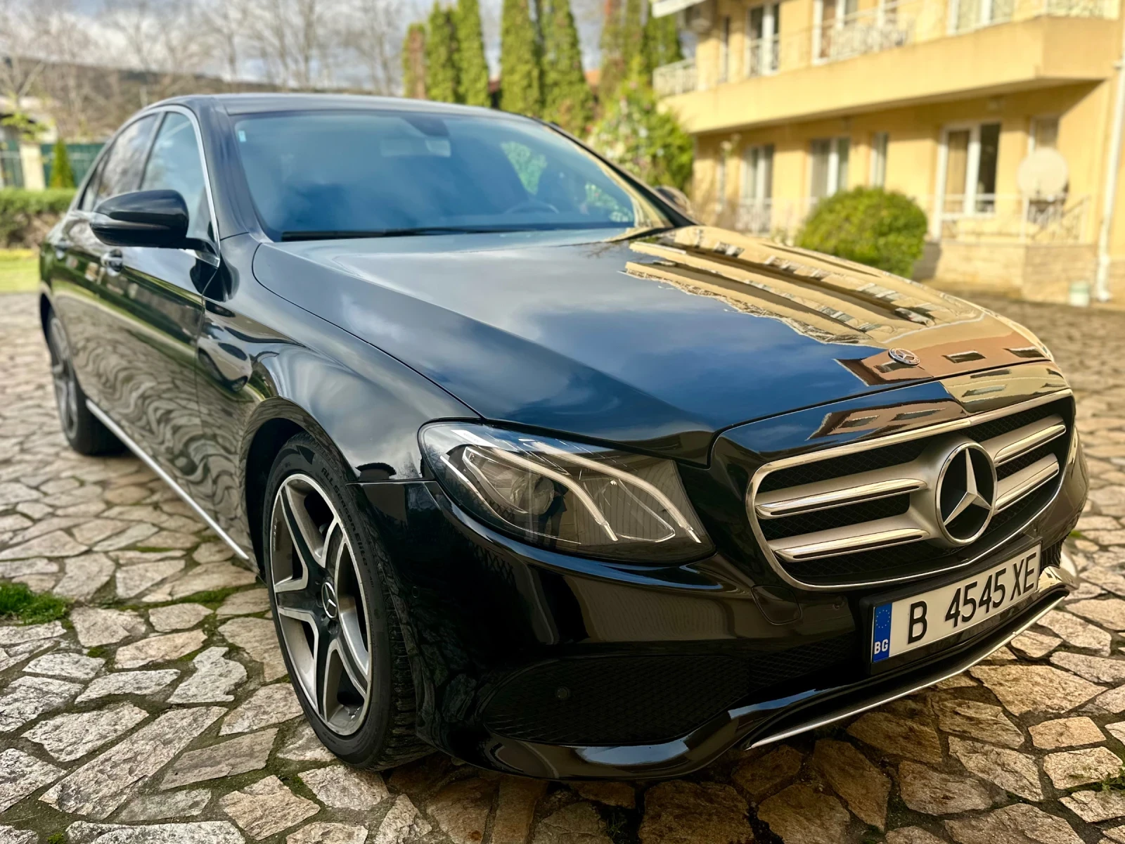 Mercedes-Benz E 220 Digital Ambient 9G, снимка 1