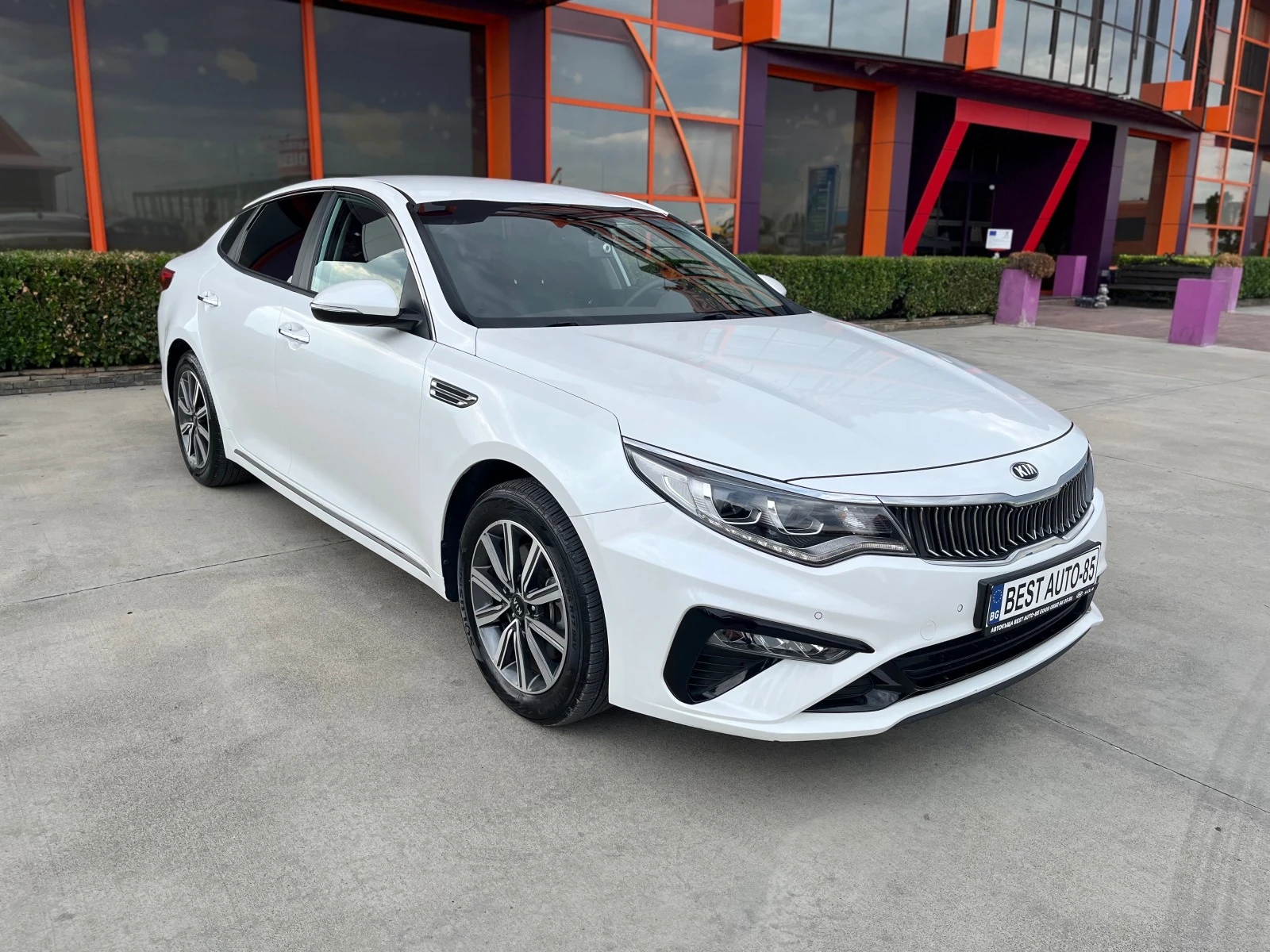 Kia K5 2.0газ, подгряване, обдухване, Keyless go, 2г.гара - изображение 3