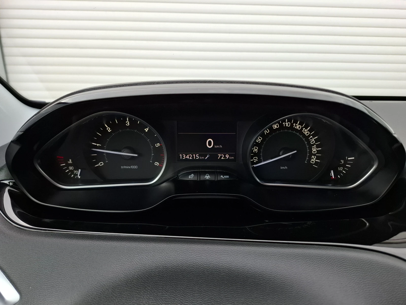 Peugeot 208 1.4HDI NAVI | Mobile.bg — изображение 14