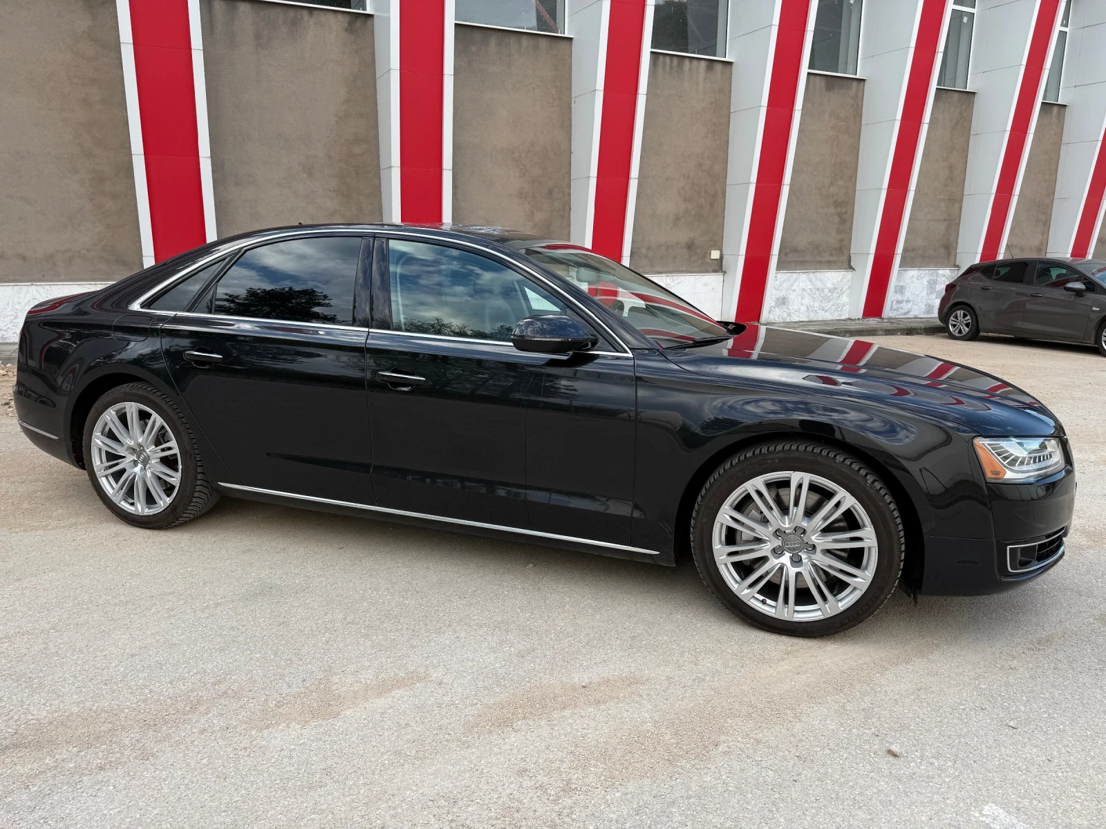Audi A8 4.0 TFSI V8 98000 km - изображение 5