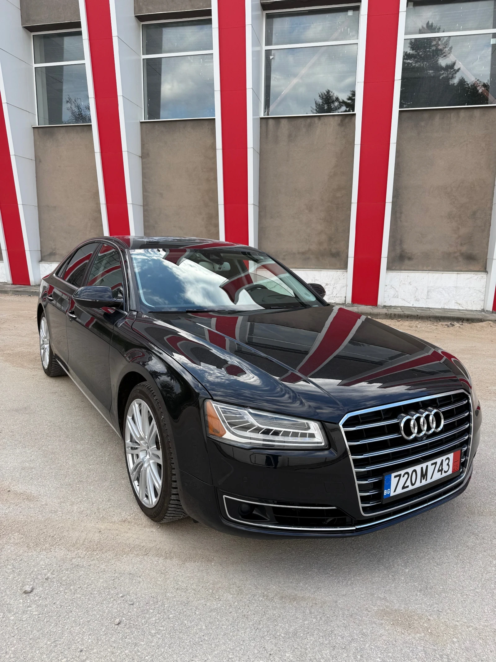 Audi A8 4.0 TFSI V8 98000 km - изображение 4