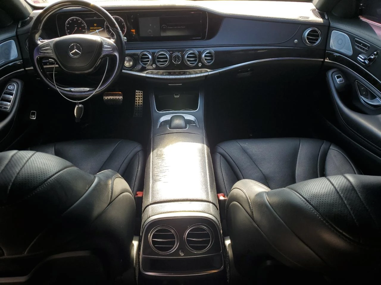 Mercedes-Benz S 550 Обдух* BURMESTER* Масаж* Ambient* Въздух* Пано*  - изображение 8