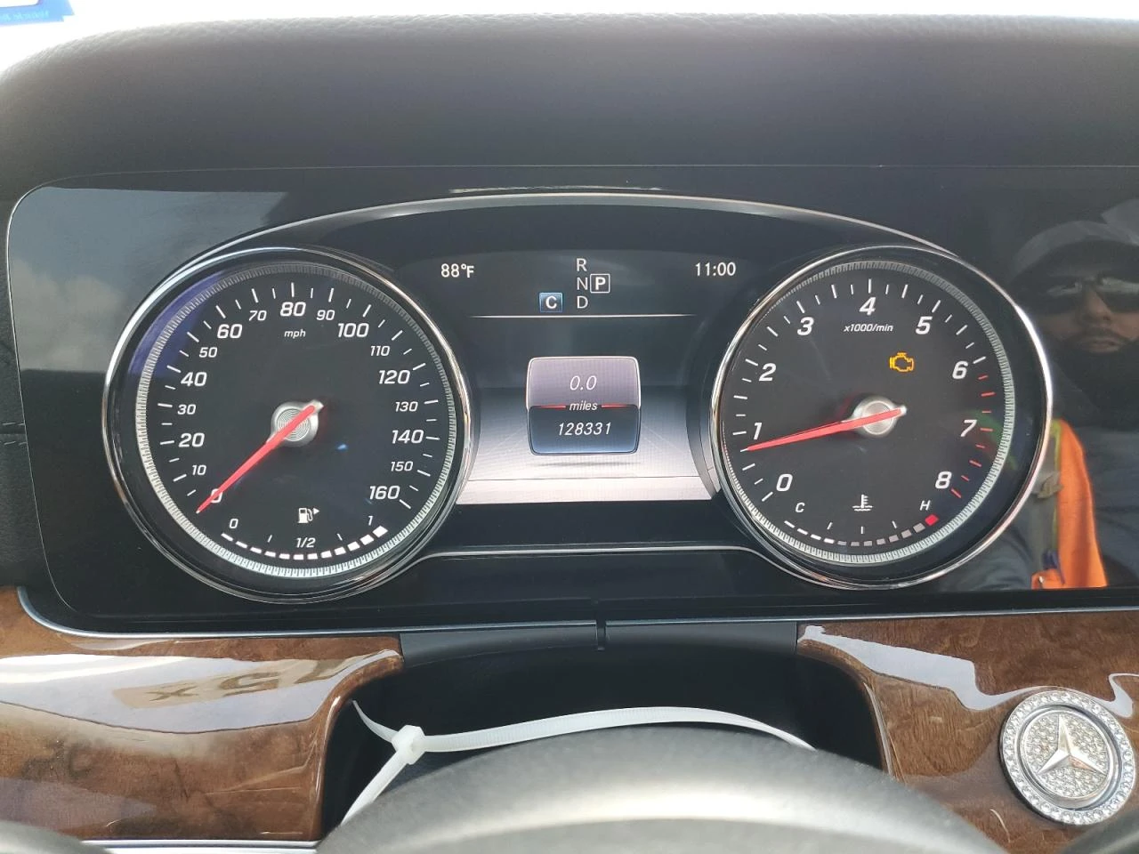 Mercedes-Benz E 300 9G-TRONIC/BURMESTER/М ТОЧКА/КАМЕРА/ПЪЛНА СЕРВИЗНА! - изображение 9