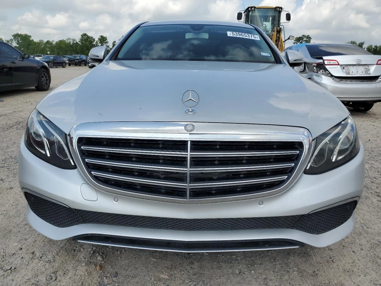 Mercedes-Benz E 300 9G-TRONIC/BURMESTER/М ТОЧКА/КАМЕРА/ПЪЛНА СЕРВИЗНА! - изображение 2