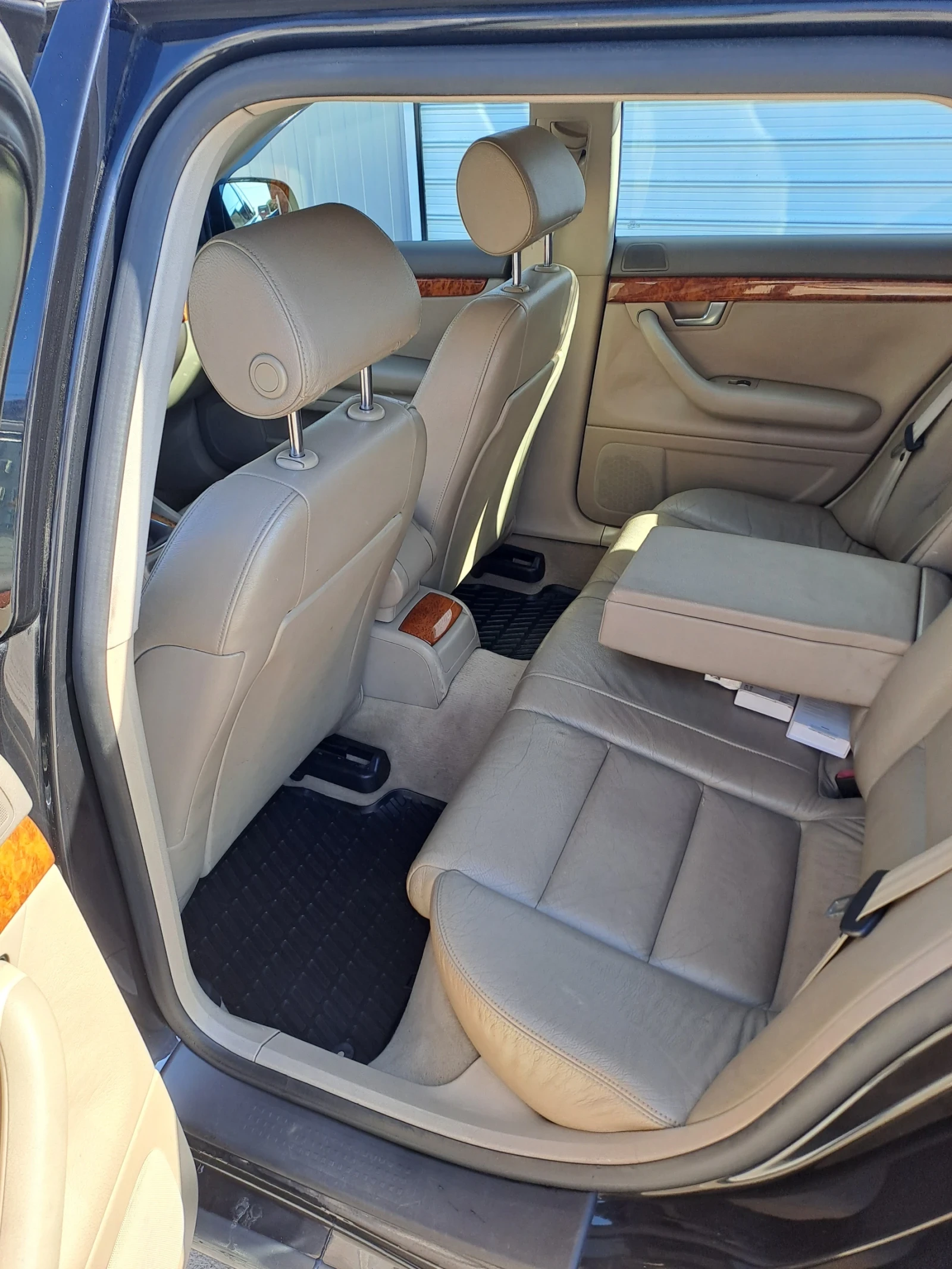 Audi A4 2.5TDI 2003 - изображение 8