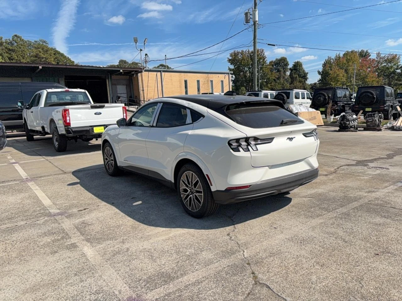 Ford Mustang Mach-E PREMIUM AWD ФИКСИРАНА ЦЕНА! ЧИСТО НОВ! ГРАДУШКОВ! - изображение 3