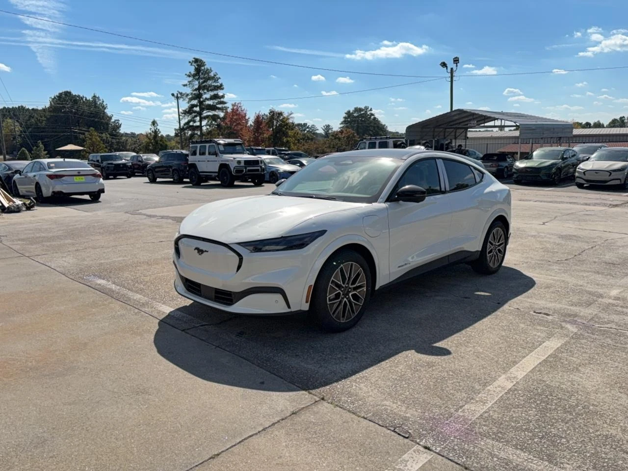 Ford Mustang Mach-E PREMIUM AWD ФИКСИРАНА ЦЕНА! ЧИСТО НОВ! ГРАДУШКОВ! - изображение 2