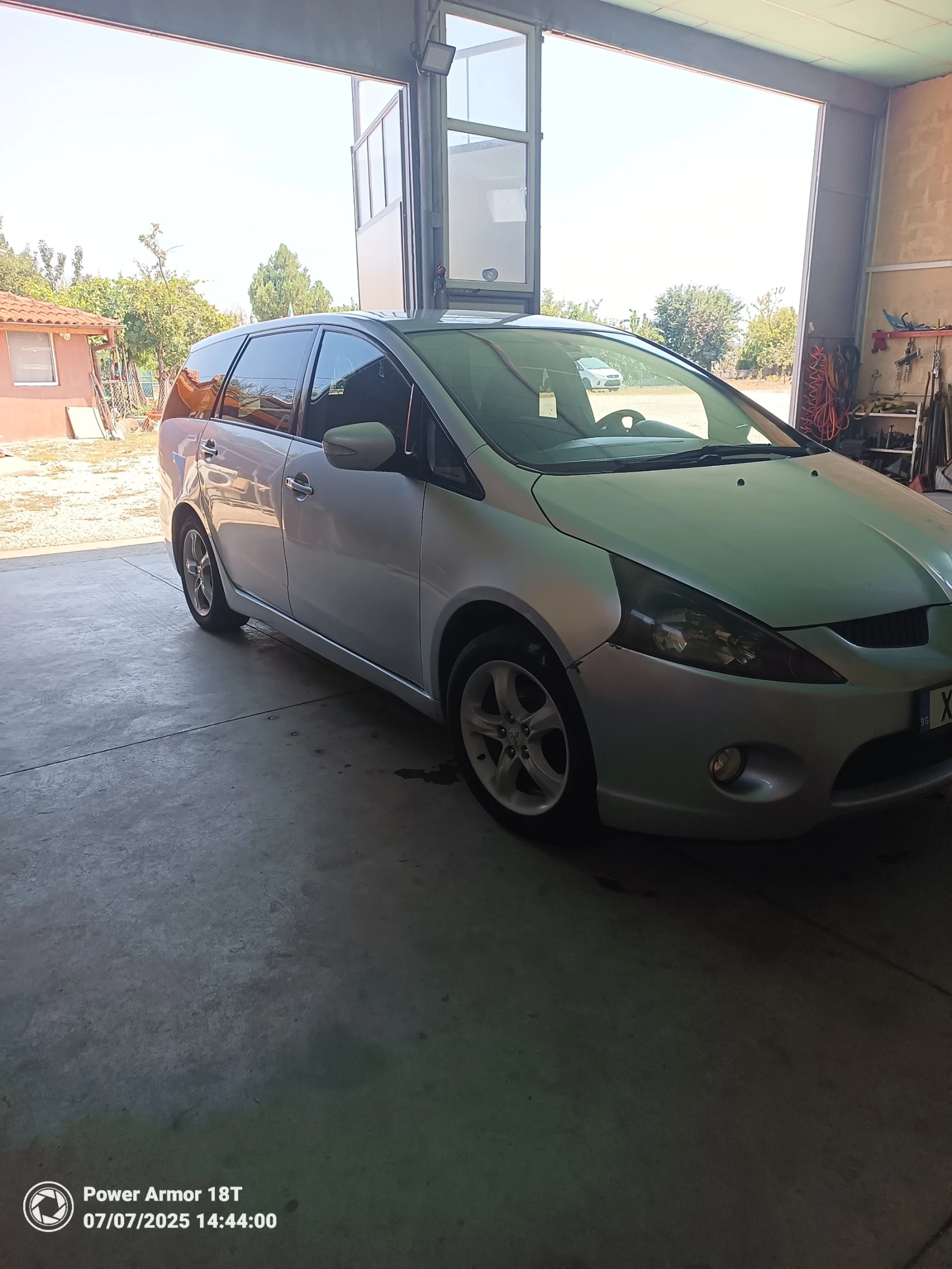 Mitsubishi Grandis  - изображение 2