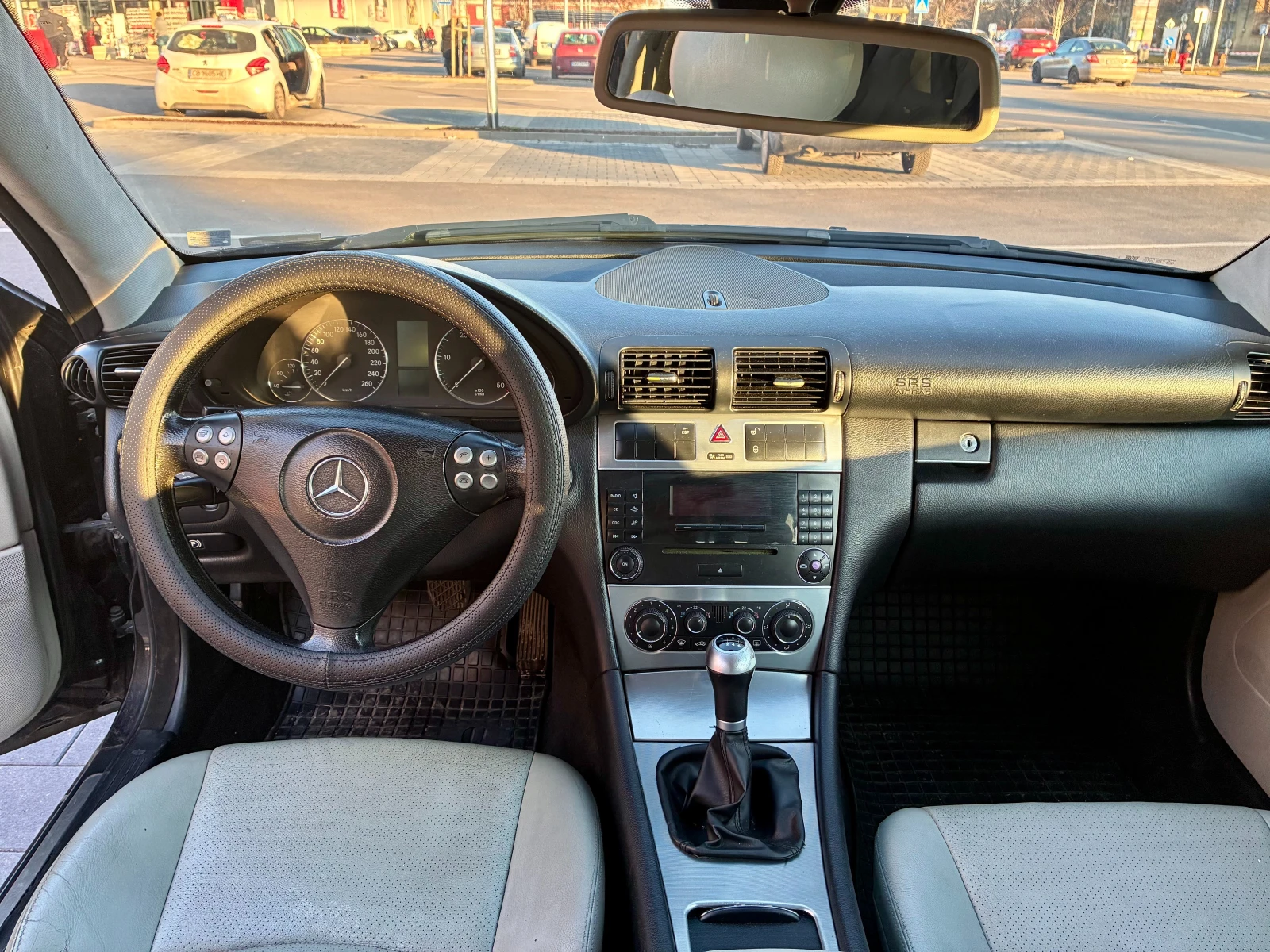 Mercedes-Benz C 220, снимка 9 - Автомобили и джипове - 55682807