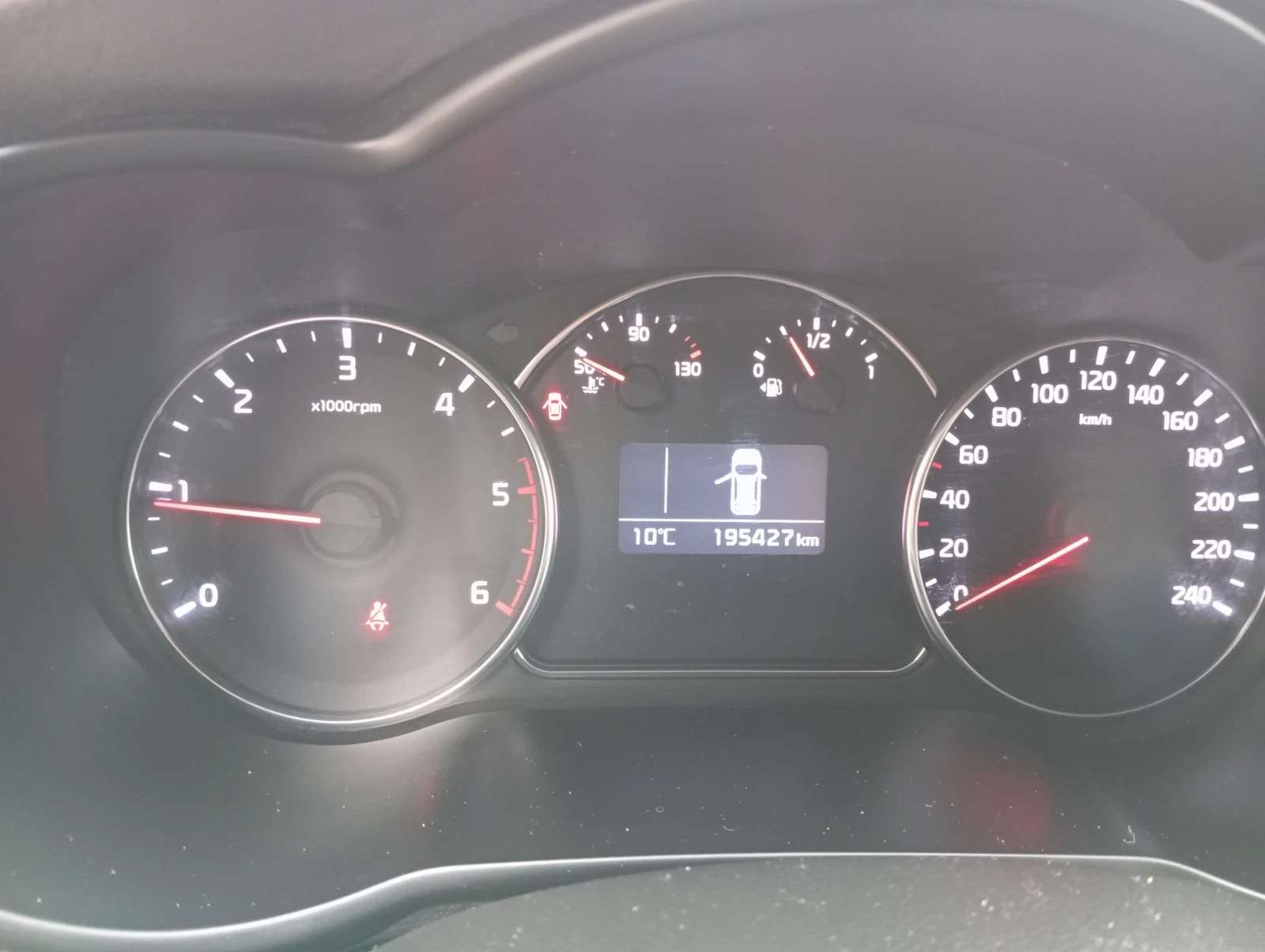 Kia Carens 1.7crdi E6 ������  | Mobile.bg � ����������� 12