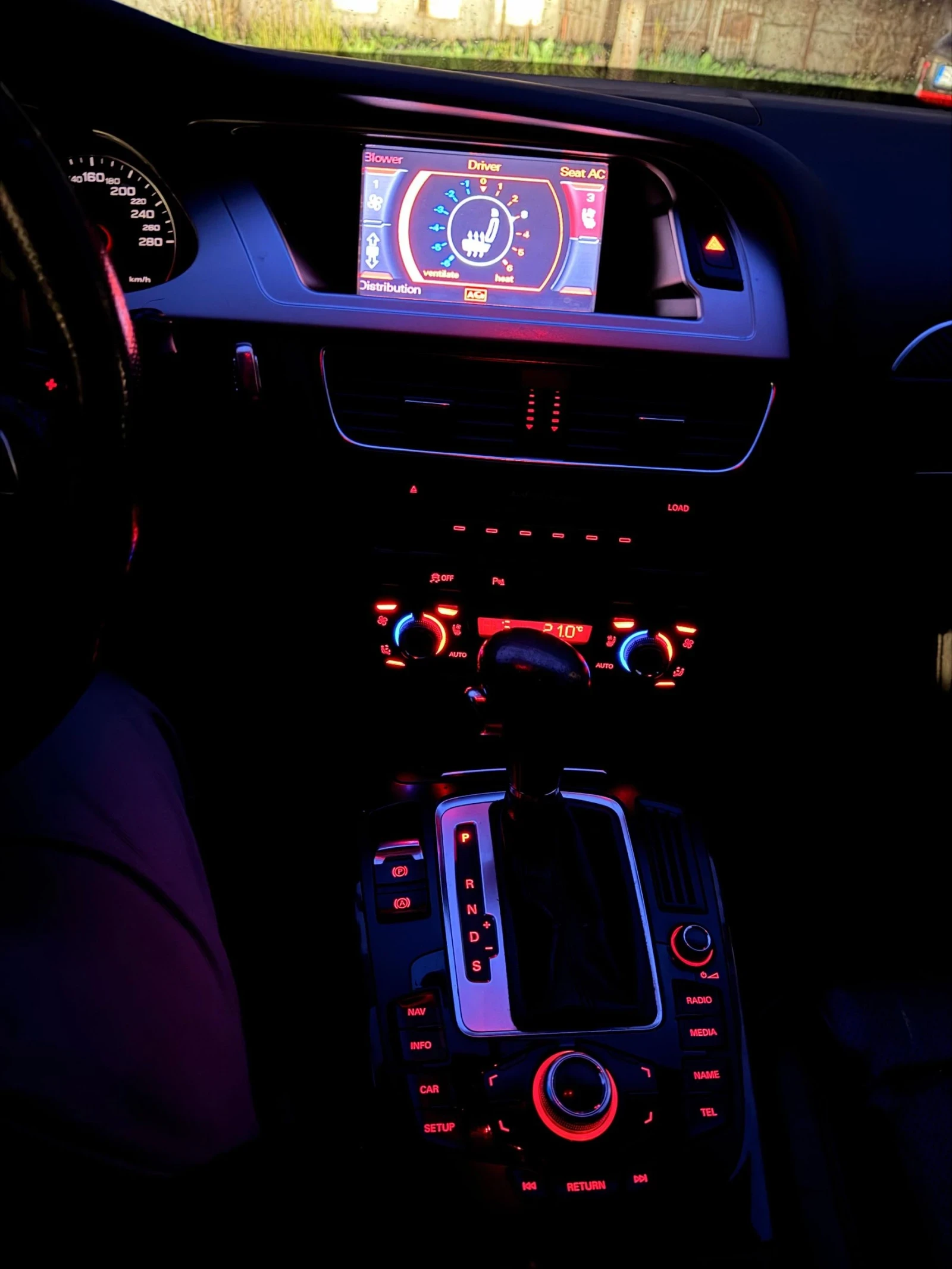 Audi A4 AUDI A4/S-LINE/3.0TDI/Обдухване/Подгрев/Bang & Olu, снимка 10 - Автомобили и джипове - 54007265