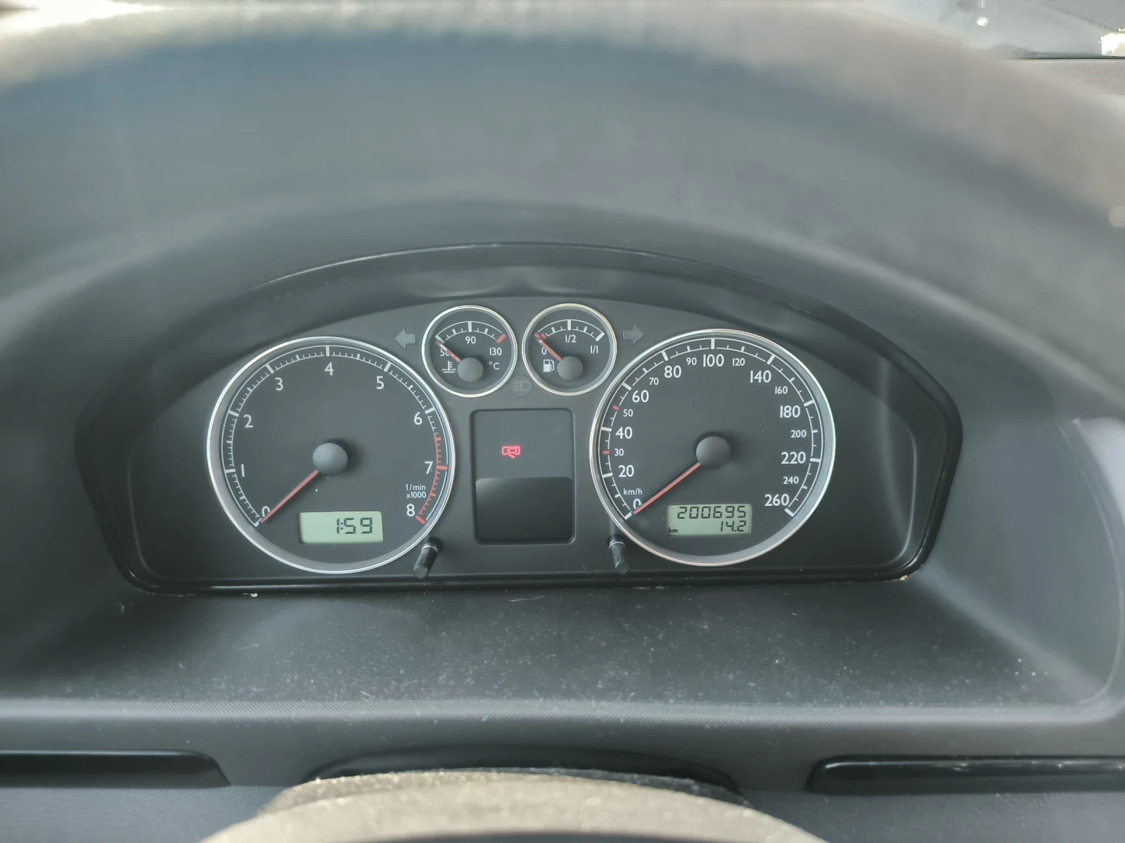 VW Sharan 1.8T automatic , снимка 11 - Автомобили и джипове - 54365862
