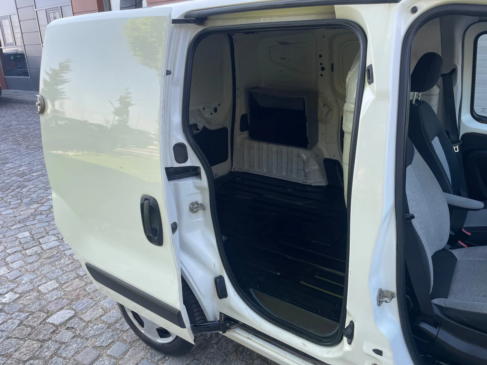 Fiat Fiorino cargo 1.3 mjt 95cv E6 | Mobile.bg � ����������� 11