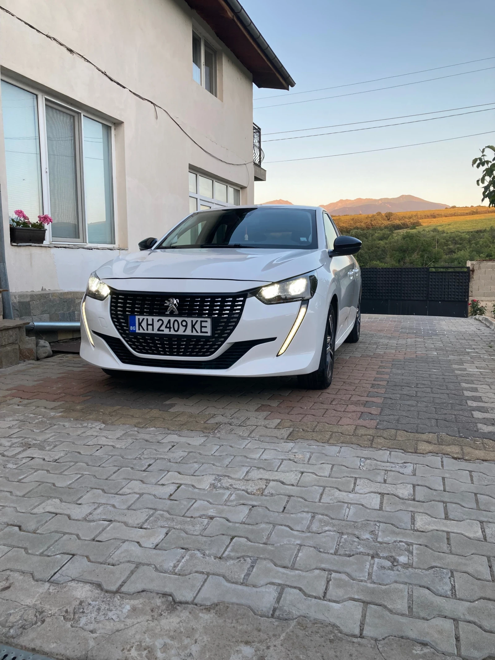 Peugeot 208 | Mobile.bg � ����������� 3
