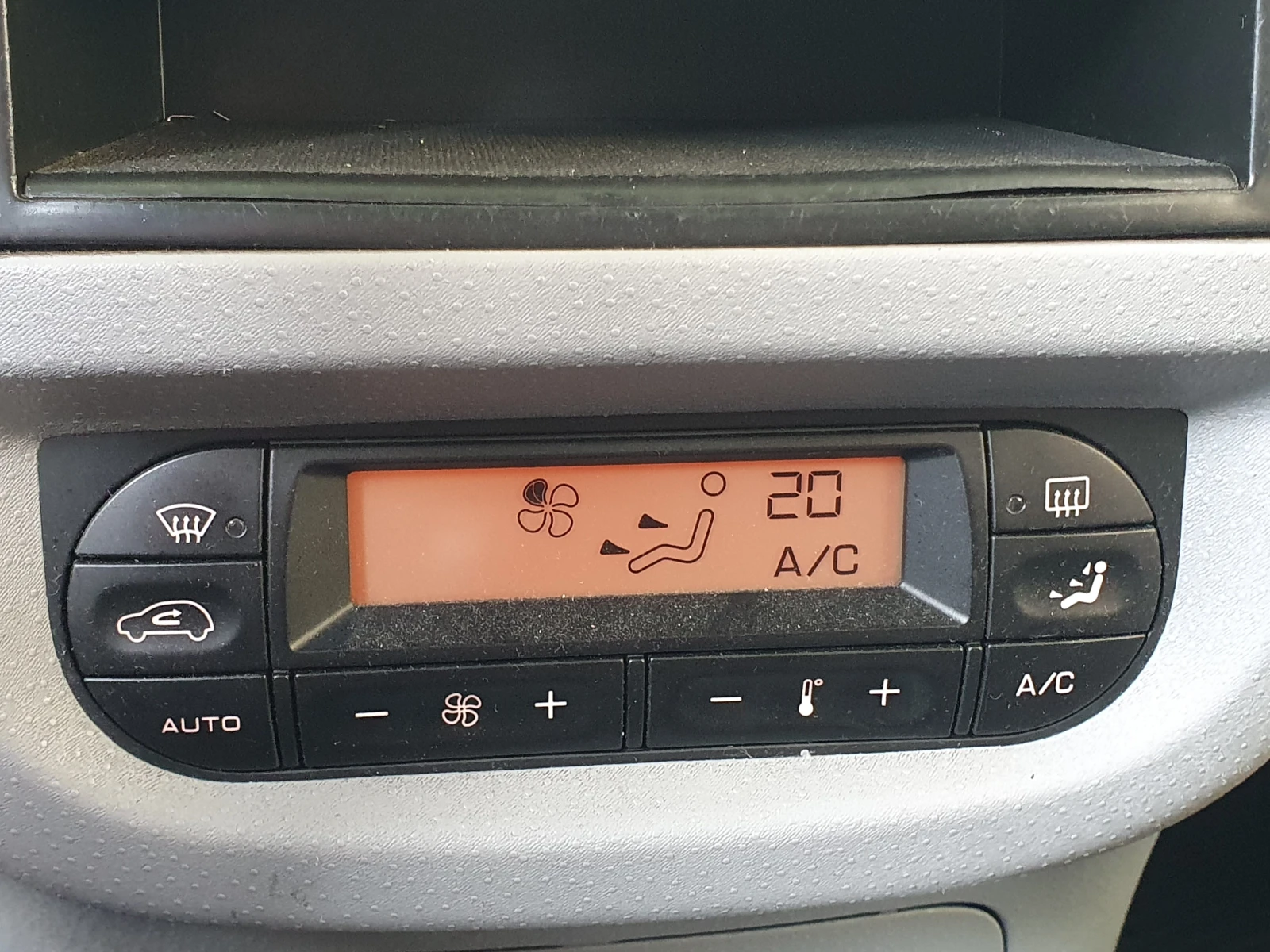 Citroen C3 XTR, снимка 9 - Автомобили и джипове - 55967706