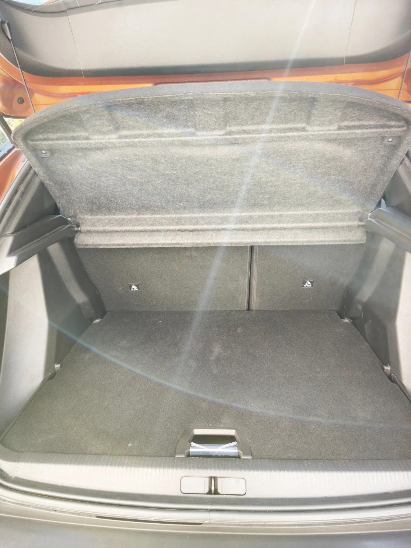 Peugeot 2008  29000 км В Гаранция от СФА България , снимка 10 - Автомобили и джипове - 56066282