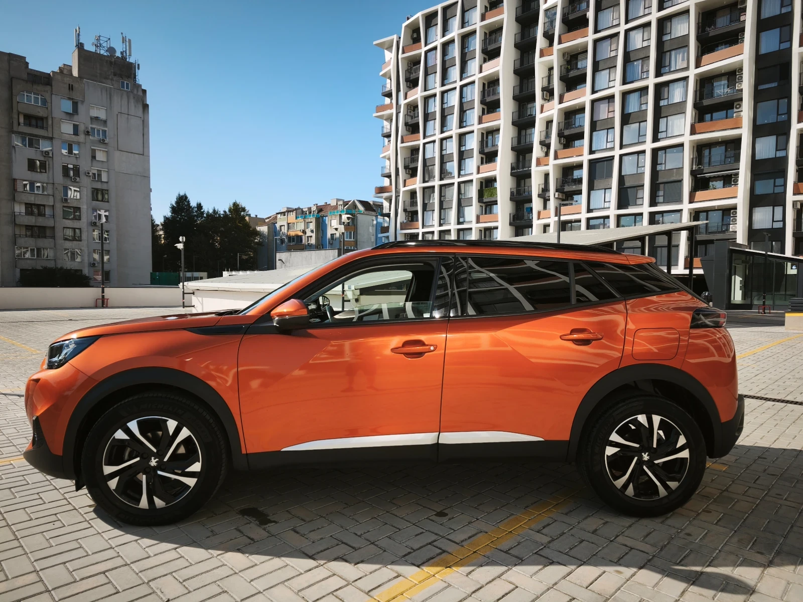 Peugeot 2008  29000 км В Гаранция от СФА България , снимка 12 - Автомобили и джипове - 56066282