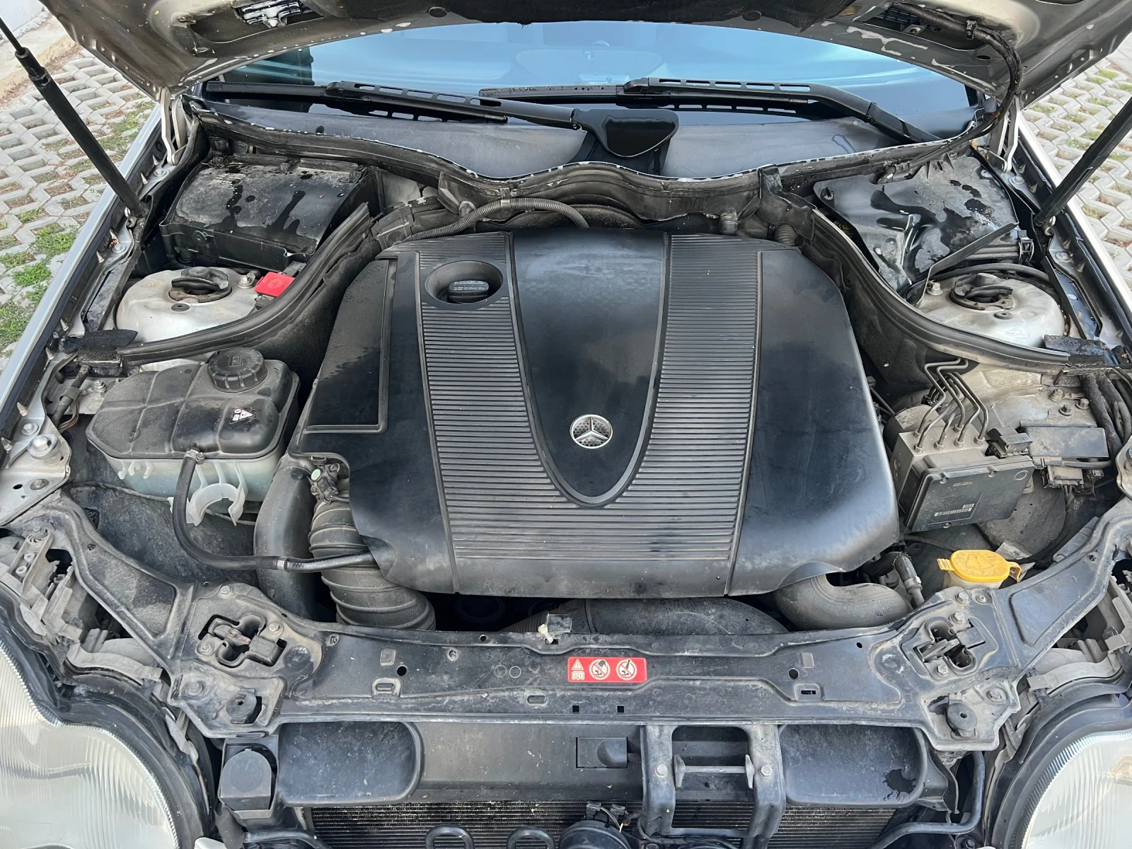 Mercedes-Benz C 220 Avantgarde OM 646, снимка 9 - Автомобили и джипове - 56144750