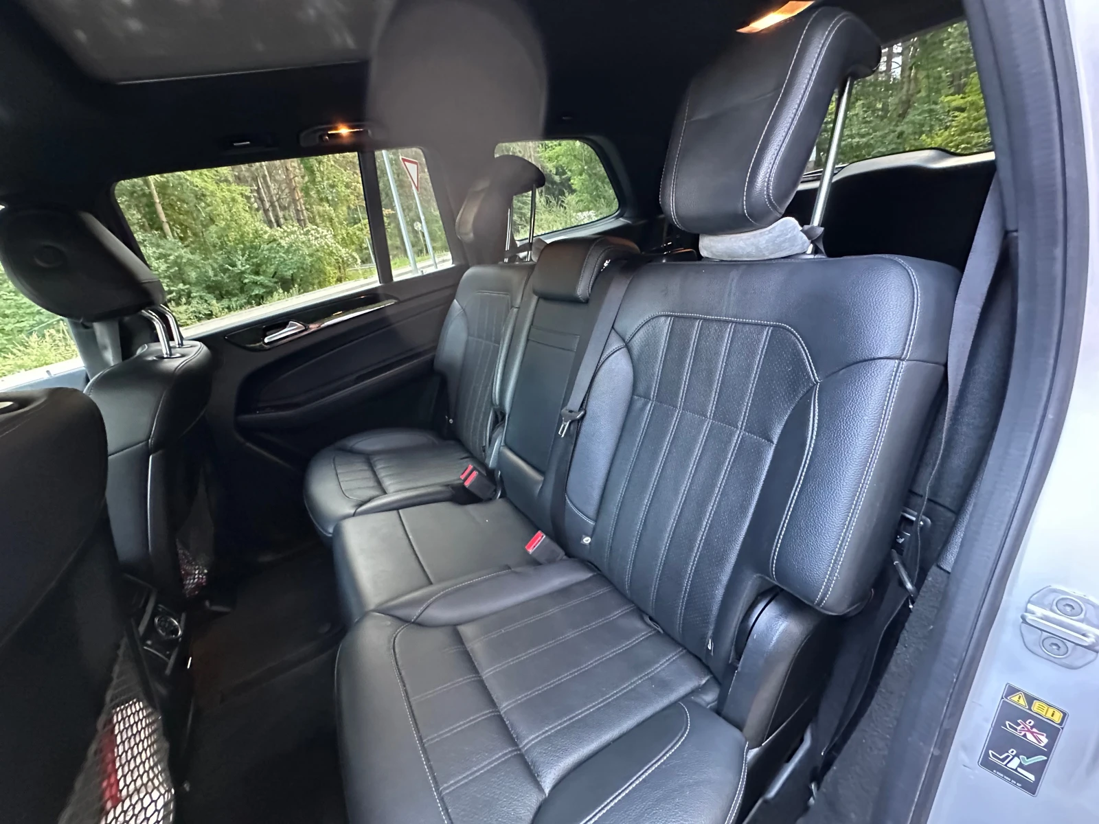Mercedes-Benz GLS 450 3.0i V6 biturbo, снимка 15 - Автомобили и джипове - 56184898
