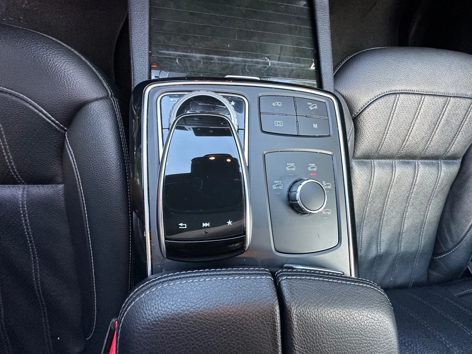Mercedes-Benz GLS 450 3.0i V6 biturbo, снимка 14 - Автомобили и джипове - 56184898